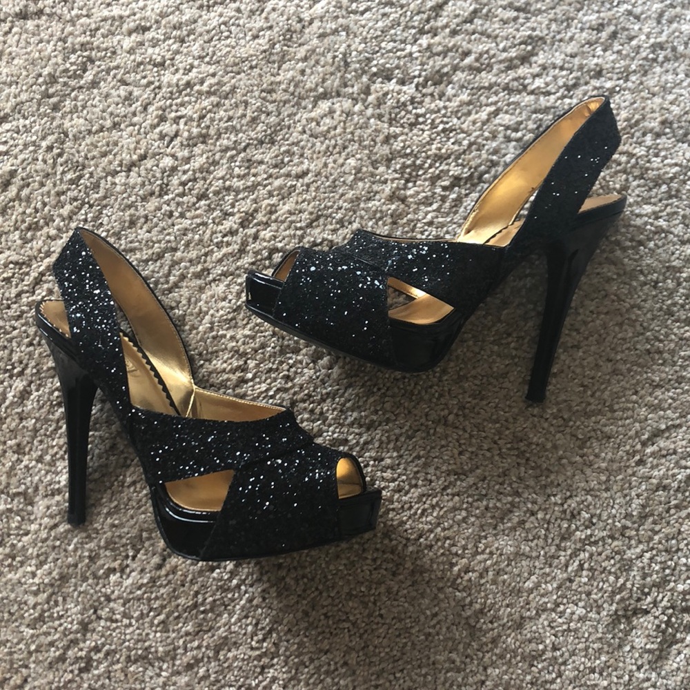 Report Signature Carleton Pumps - image 2